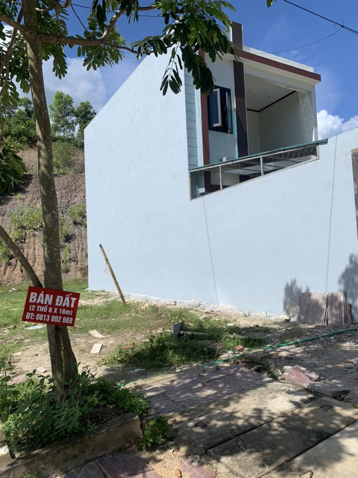 Cần tiền bán 2 mảnh đất khu tái định cư khe chít 2, phường Noong Bua