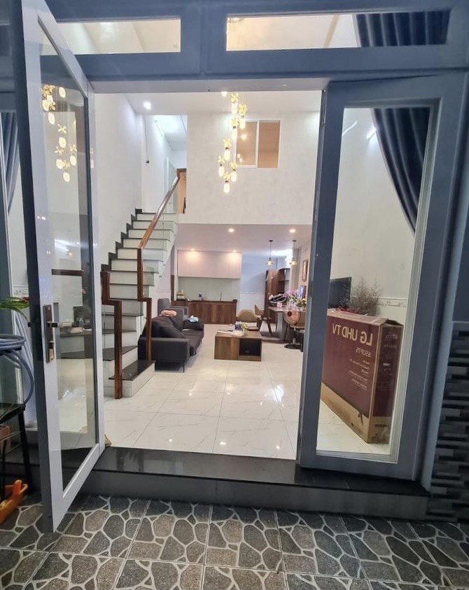 Nhà Mới 1 Xẹc Sát Mặt Tiền Huỳnh Tấn Phát, 52m2 Giá 69trm2, Trung Tâm Quận 7.