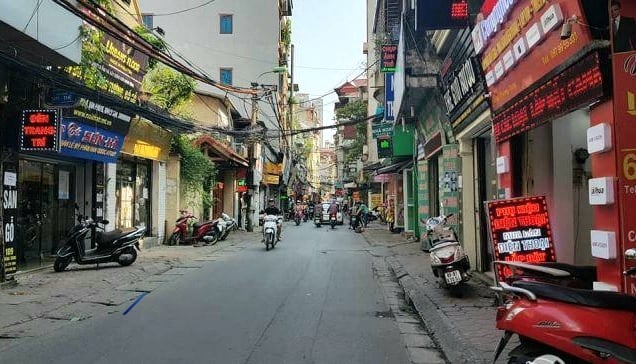 Bán nhà mặt phố Chính Kinh 79m2 giá 6.65 tỷ.