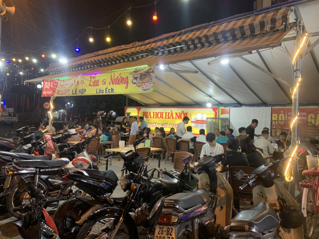 SANG QUÁN CAFE HAI MẶT TIỀN TẠI BÌNH TÂN