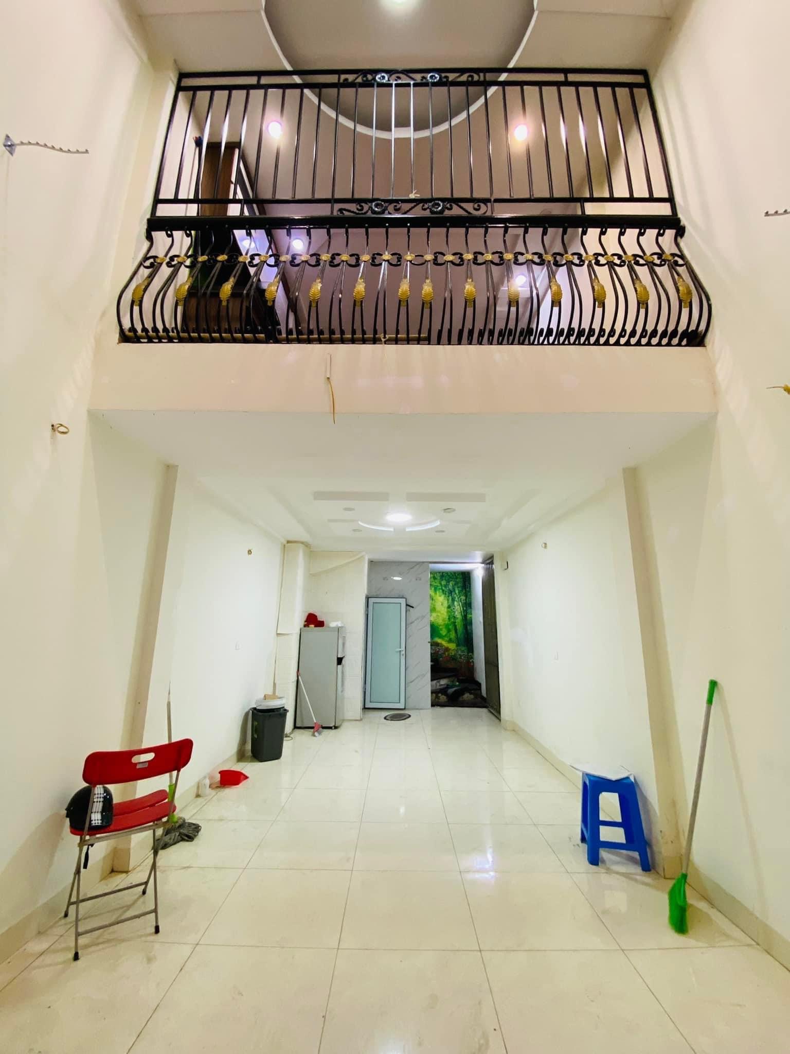 BÁN NHÀ MẶT NGÕ RỘNG. Ô TÔ ĐI. 35mX 7.5tỉ NHÀ 6 tầng. Mặt tiền 3.5m. KHU VỰC KINH DOANH ĐỈNH.