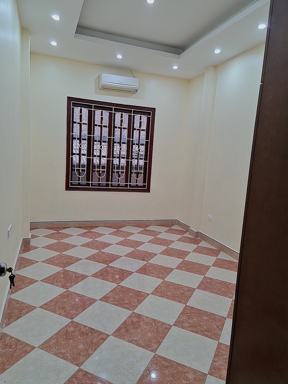 CHO THUÊ NHÀ NGUYÊN CĂN PHỐ LINH LANG -KIM MÃ THƯỢNG BA ĐINH