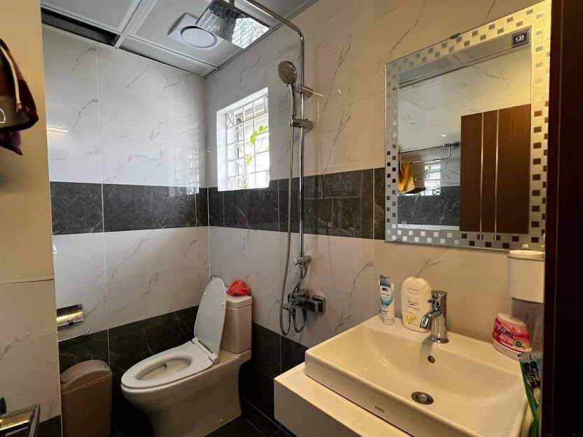 Bán gấp nhà Văn Minh,Hoài Đức dt 45m,4 tầng,chỉ 2.7 tỷ