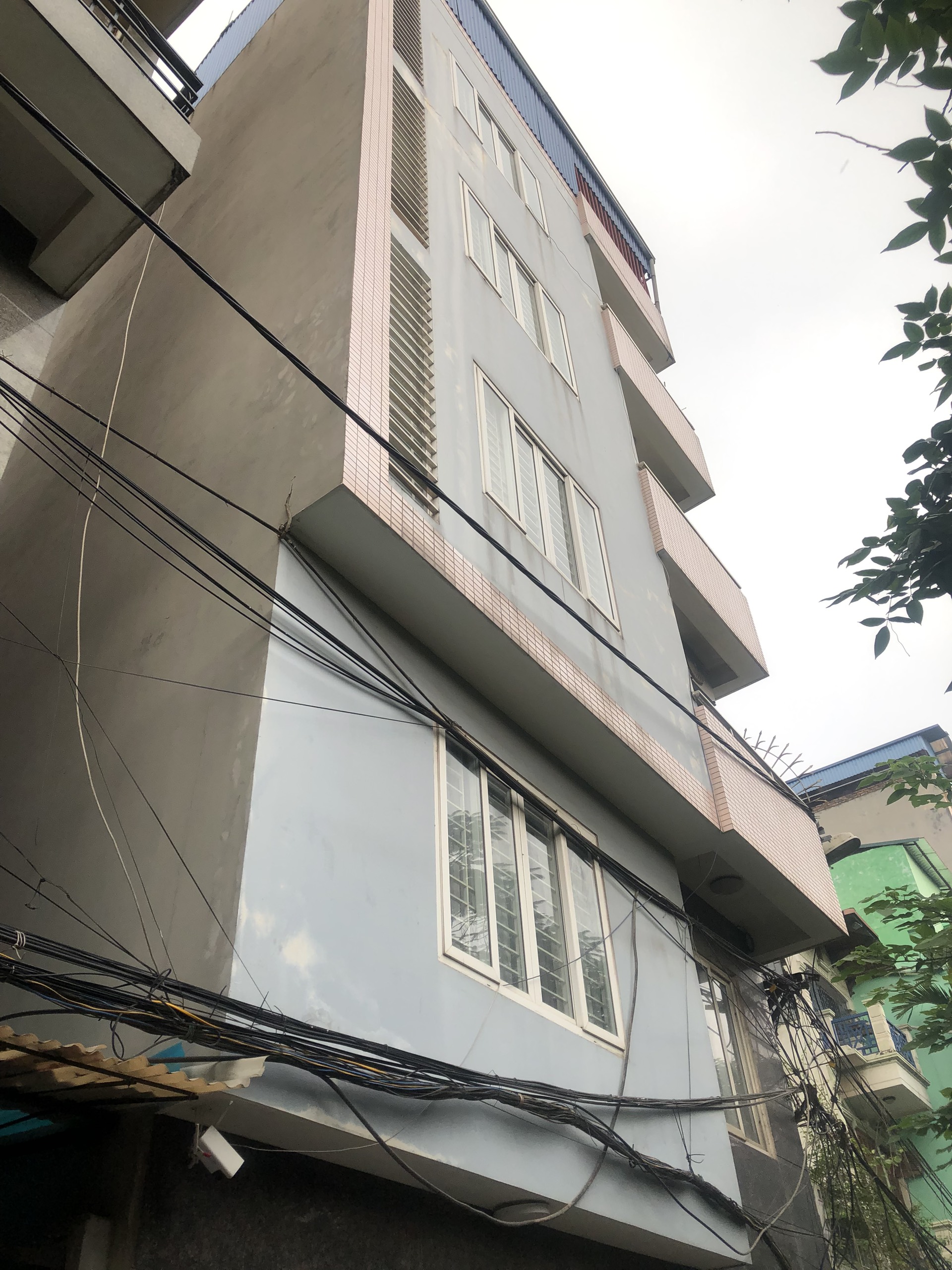 BÁN NHÀ 4 TẦNG , NGUYỄN TRÃI, KINH DOANH TỐT, DT 38M2, 6.2 TỶ.