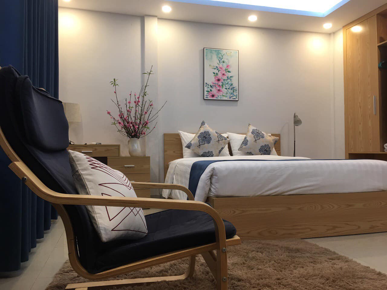 Bán nhà Mặt phố Vệ Hồ Quận Tây Hồ kinh doanh đỉnh diện tích 145m2 x7T giá 43,5 tỷ