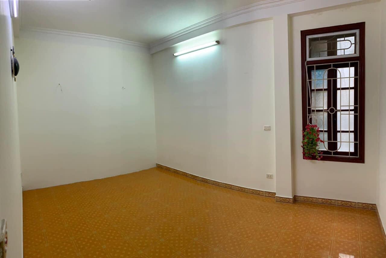 CHÍNH CHỦ NHỜ BÁN NHÀ LẠC LONG QUÂN - NGÕ THÔNG VÕNG THỊ - GẦN ĐƯỜNG VÕ CHÍ CÔNG.