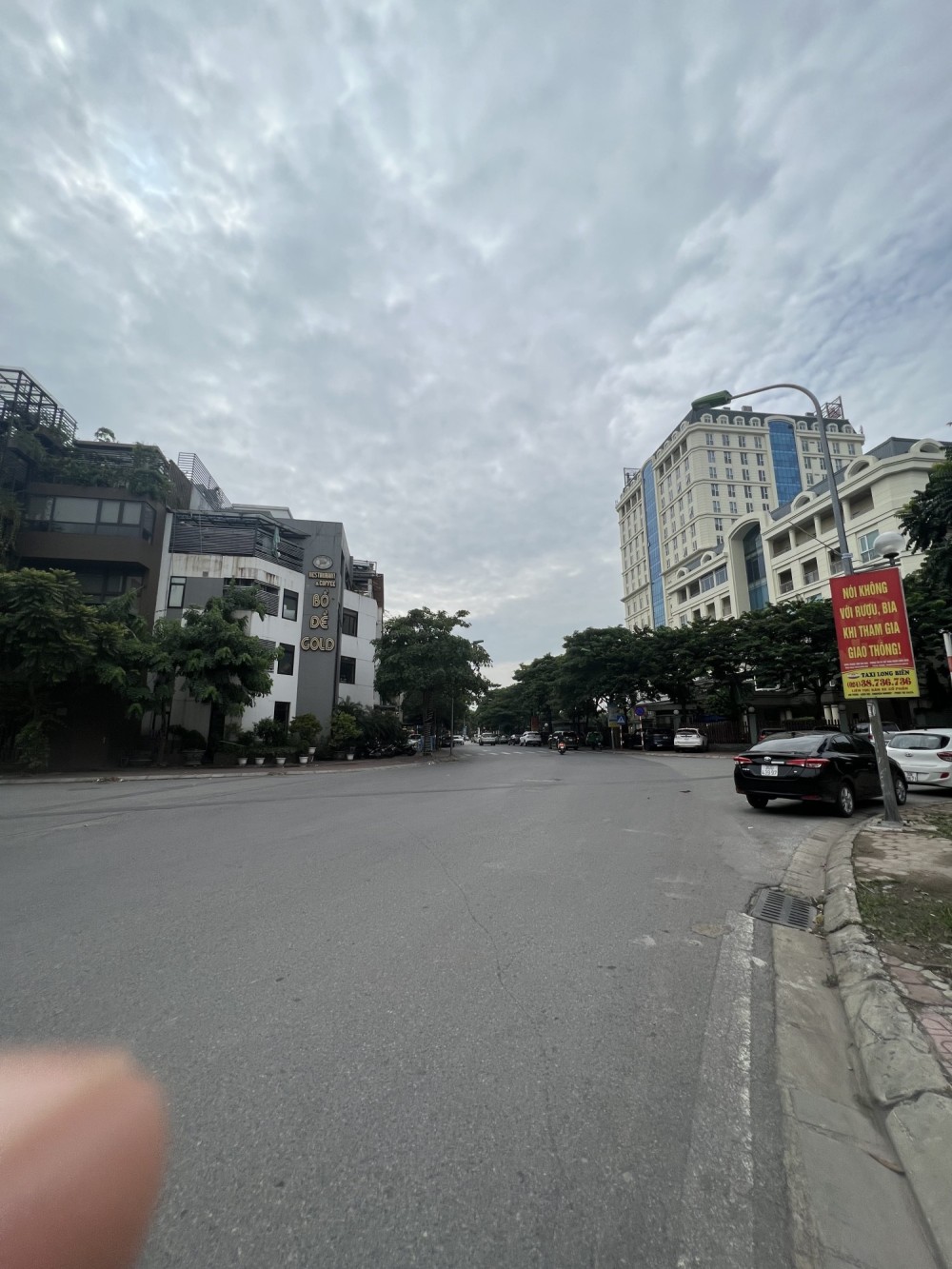 Bán nhà mặt tiền phố siêu to Hoàng Như Tiếp Long Biên 72m 9.6 MT 18.2 tỷ kinh doanh đẳng cấp