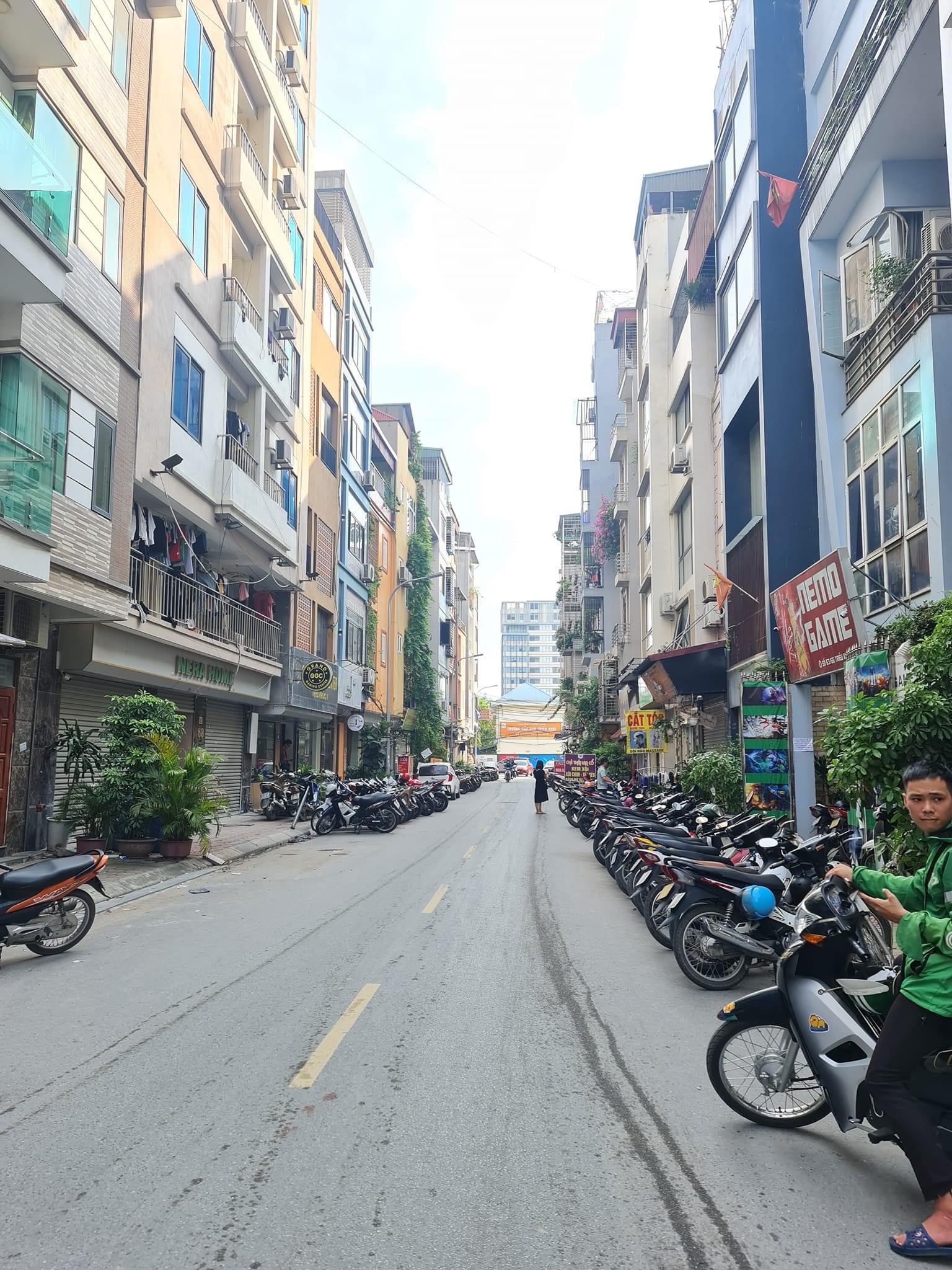 Nhà Mặt Ngõ 68 Triều Khúc Kinh Doanh Sầm Uất. 50m2 MT 6m Lý Tưởng. Giá Rẻ