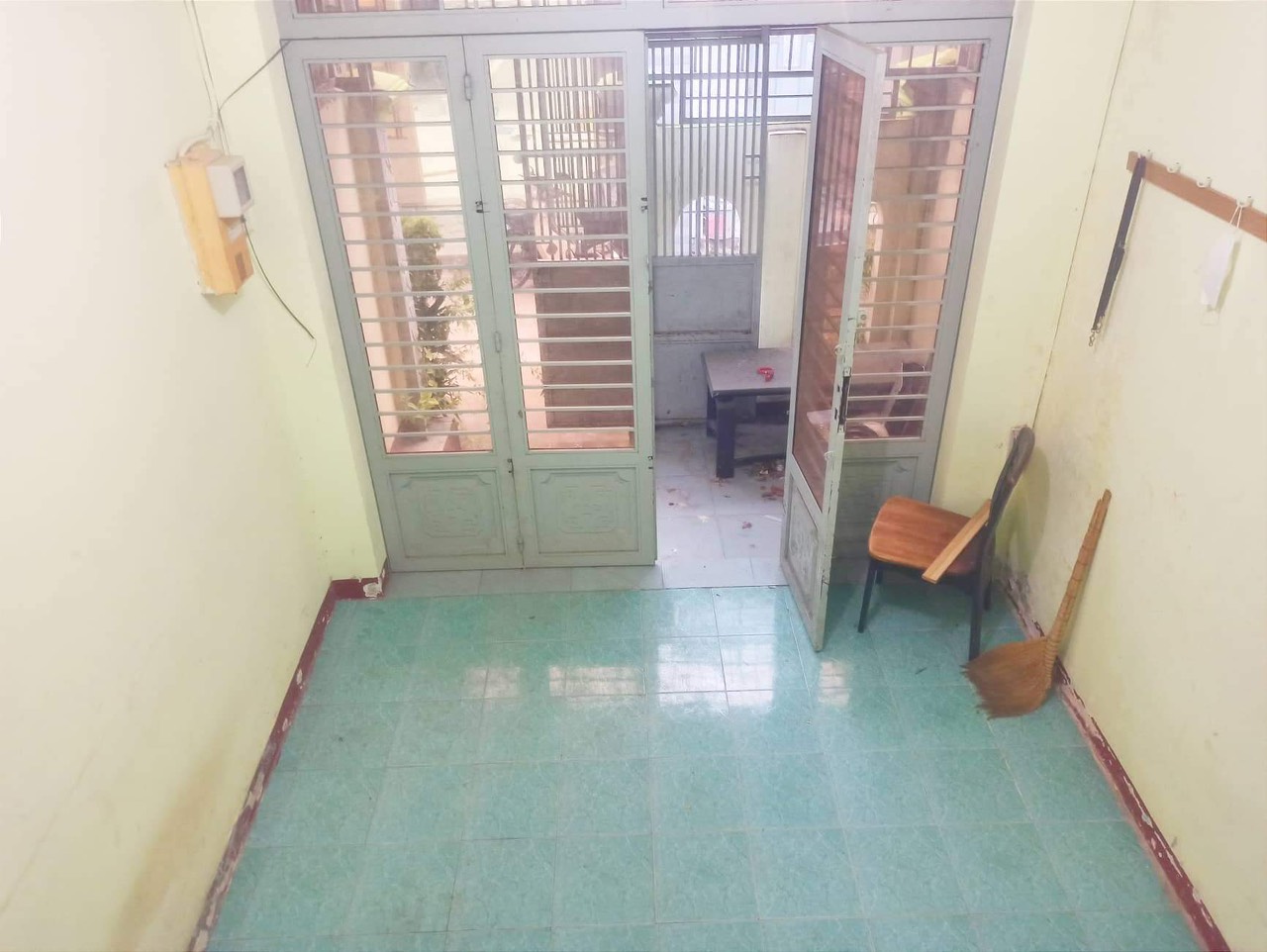 Bán Nhà 2 Tầng Hẻm Xe Hơi Đường Lê Văn Khương Quận 12 3 Phòng Ngủ Sổ Vuông, CHỈ HƠN 2 TỶ