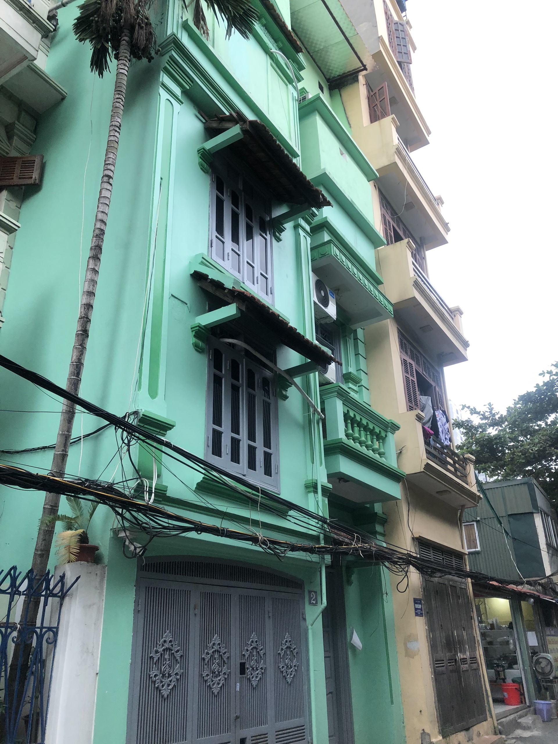 BÁN NHÀ NGUYỄN TRÃI, KINH DOANH, Ô TÔ TRÁNH, 4 TẦNG, GIÁ 6.2 TỶ