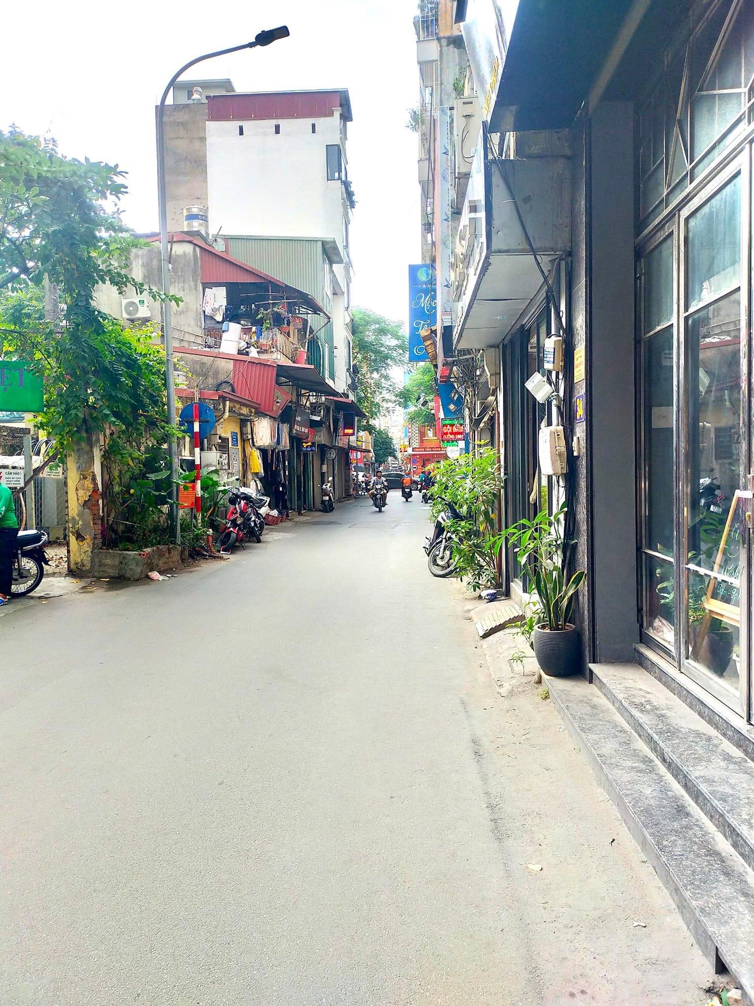 BÁN NHÀ MẶT PHỐ TRUNG LIỆT, ĐỐNG ĐA. KINH DOANH ĐỈNH. AN SINH TỐT. 42m X 3.5 TẦNG X 4m MT X GIÁ 10tỉ.