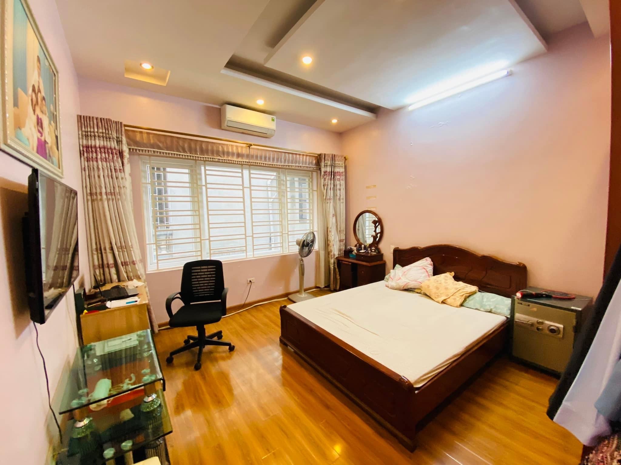 CẦN BÁN GẤP NHÀ MẶT NGÕ PHỐ LÊ TRỌNG TẤN THANH XUÂN