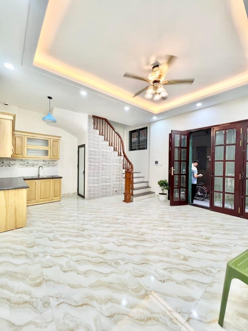 Nhà đẹp Trần phú - oto vào nhà - ngõ thông - kinh doanh - 5T- MT 6m - chỉ hơn 4 tỷ