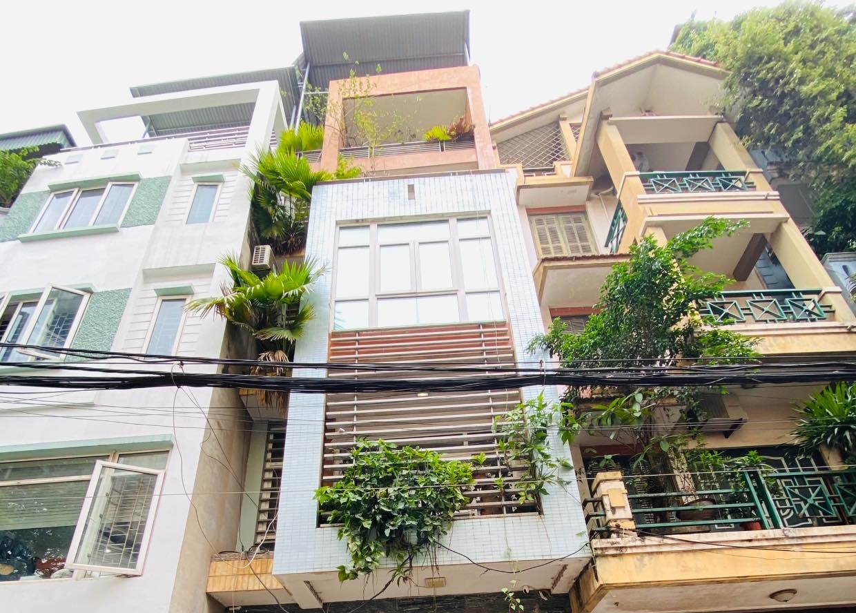 BÁN NHÀ RIÊNG ,ĐƯỜNG LÁNG, 50M RA MẶT PHỐ, KINH DOANH . GIÁ 6.3 TỶ.