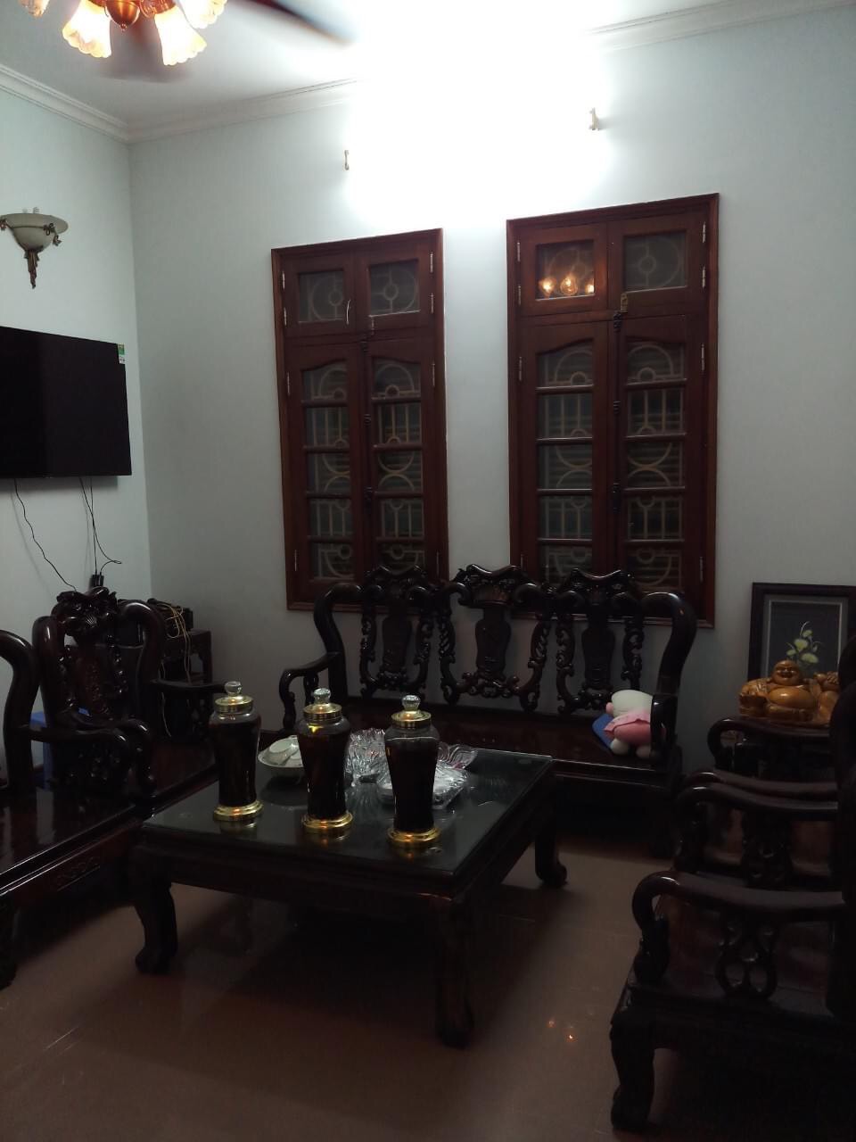 Bán nhà mặt phố Quận Tây Hồ, diện tích to, mặt tiền rộng, gần Hồ giá đầu tư 108m2 nhỉnh 22 tỷ