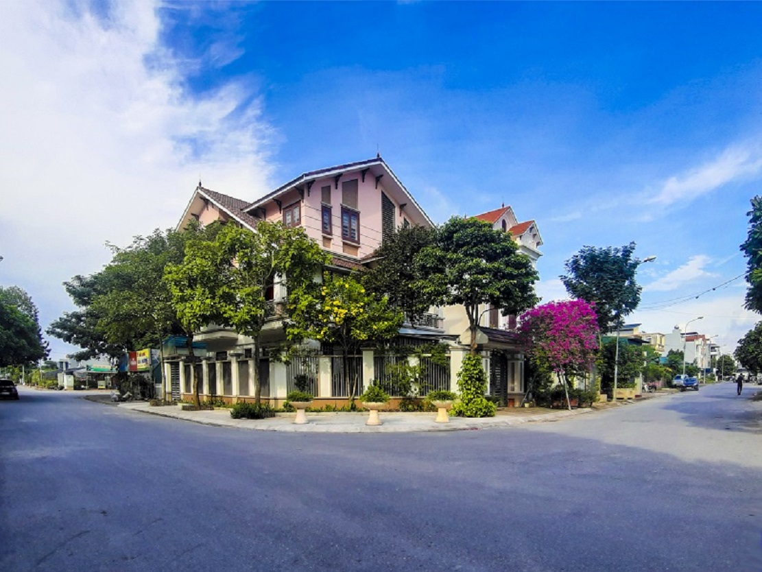Phân khu Biệt thự Đẳng cấp nhất Gia Lâm. 250m2. Mặt tiền gần 12m. Giá bất ngờ.