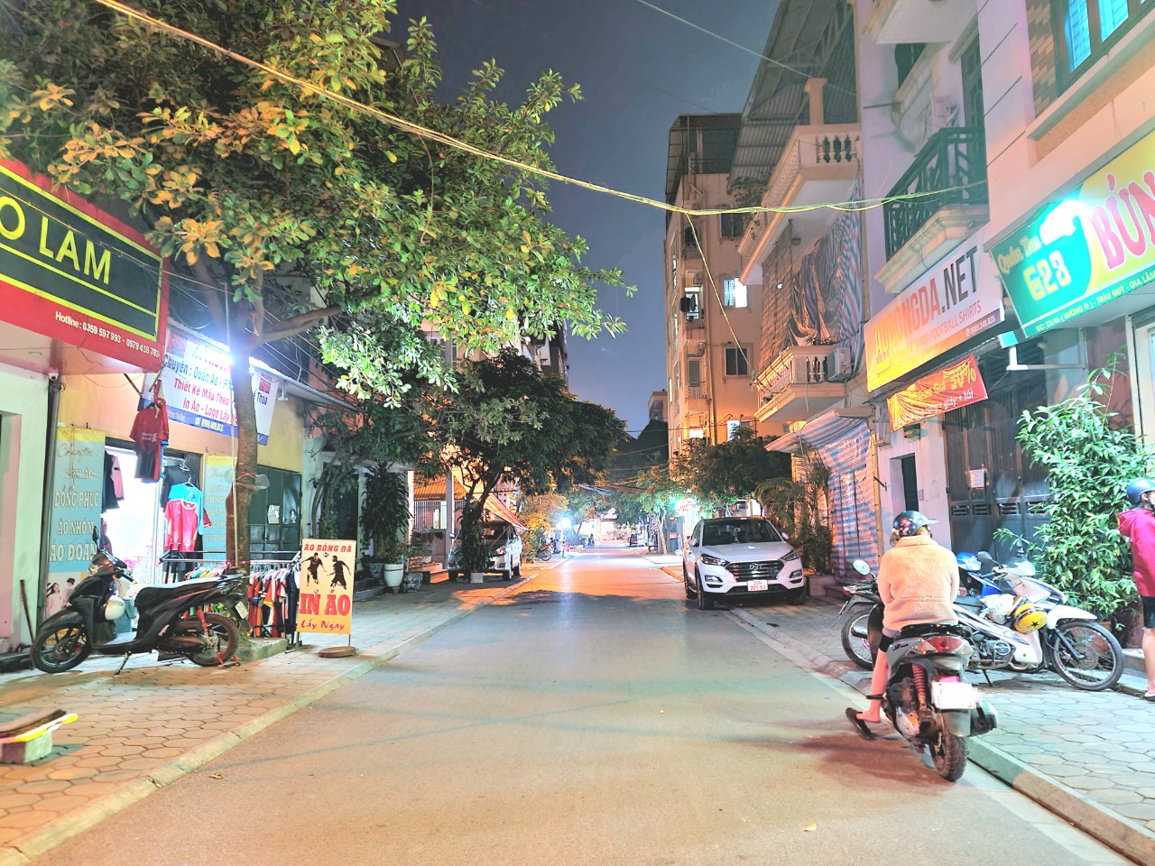 Chính chủ bán đất Cửu Việt, Trâu Quỳ ngõ ô tô thông kinh doanh, DT 65m2 vuông vắn.