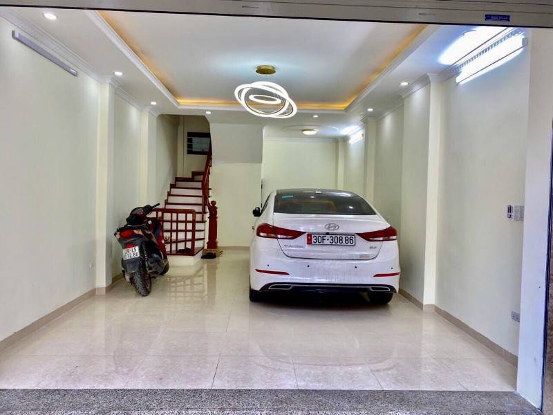 Bán nhà đẹp kinh doanh ô tô đỗ, An Dương 5 tầng,50m,5,x tỷ.