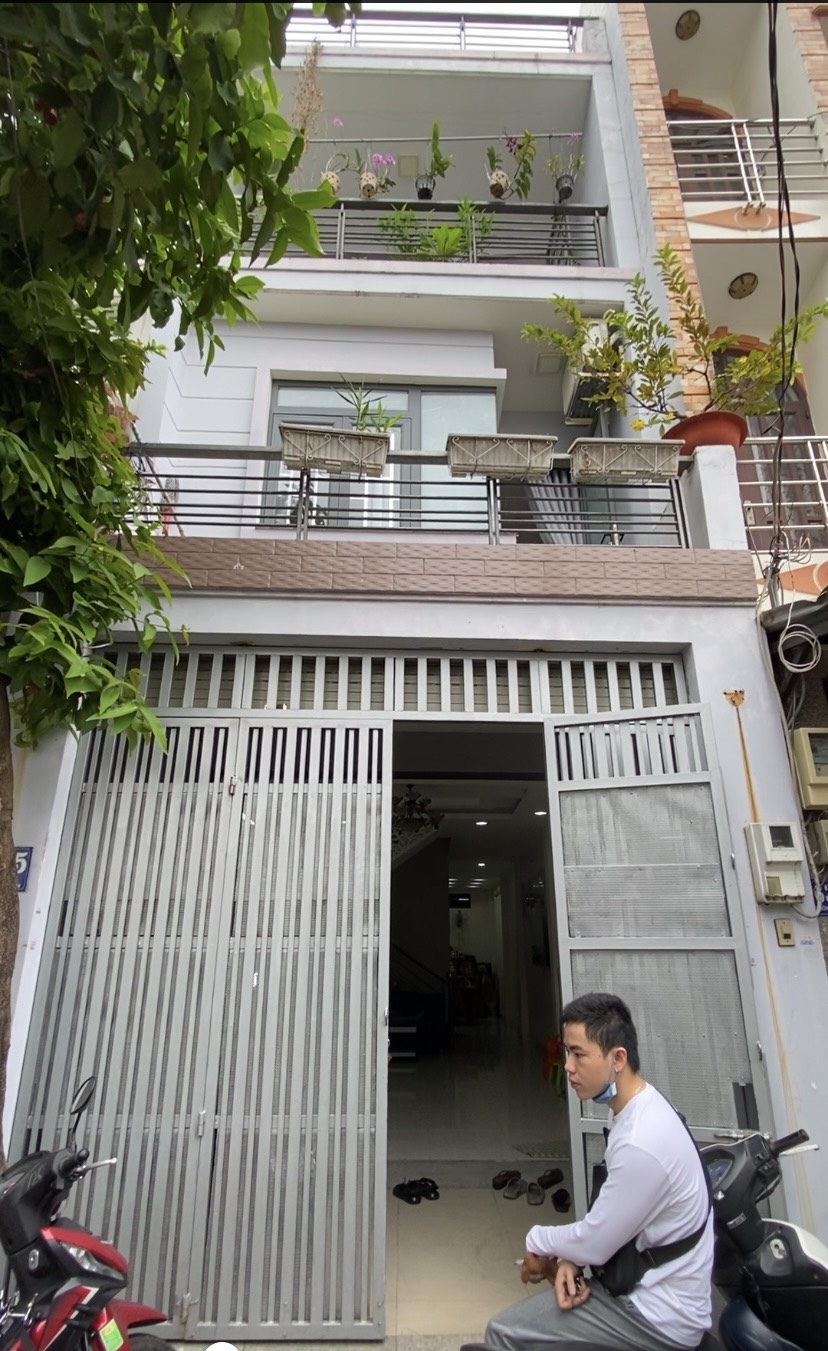 VIP TÂN PHÚ-TRẦN VĂN ƠN, P.TÂN SƠN NHÌ, Q.TÂN PHÚ, 60m2(4x15), 3 tầng, xe hơi vô nhà