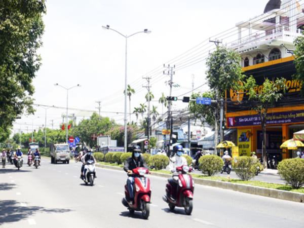 Ban-nha-mat-tien-23-10-Nha-Trang-Khanh-Hoa-1-1