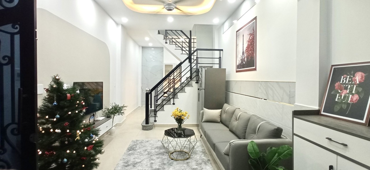 ĐƯỜNG TRẦN VĂN ƠN, TÂN SƠN NHÌ, Q.TÂN PHÚ, 33m2, 2 tầng + DỌN VÀO ĐÓN TẾT