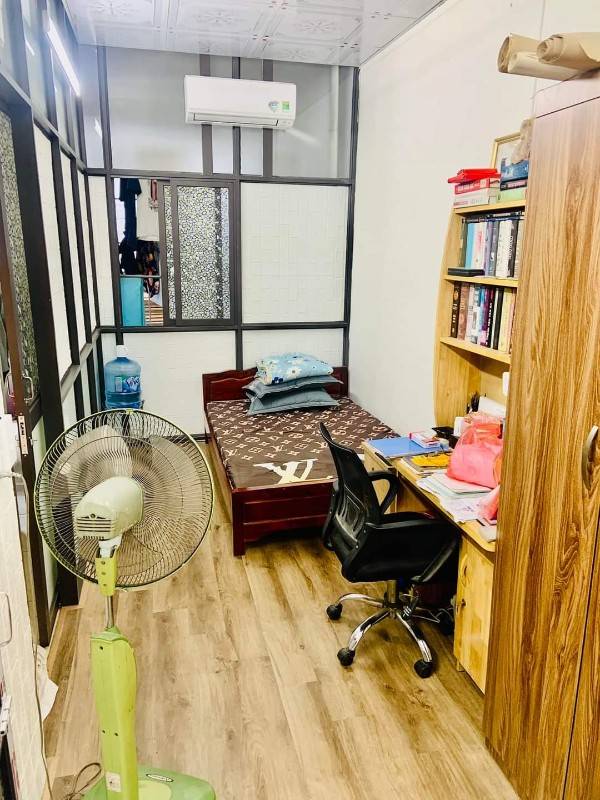 Bán nhà ngõ 1194 Đường Láng, cách ôtô tránh 25m, DT 35m2 4 tầng MT 3.7