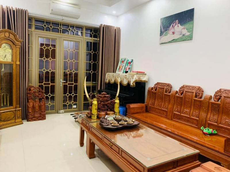 Cần bán gấp nhà ngõ 9 Đào Tấn giá 8 tỷ, 60mx4T, oto cách 10m