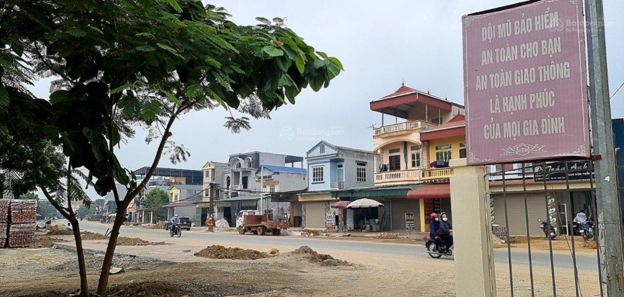 Cần tiền bán gấp 100m2 tuyến 2 TL420 kinh doanh buôn bán được luôn, trên 2 tỷ. LH 0987 792 806