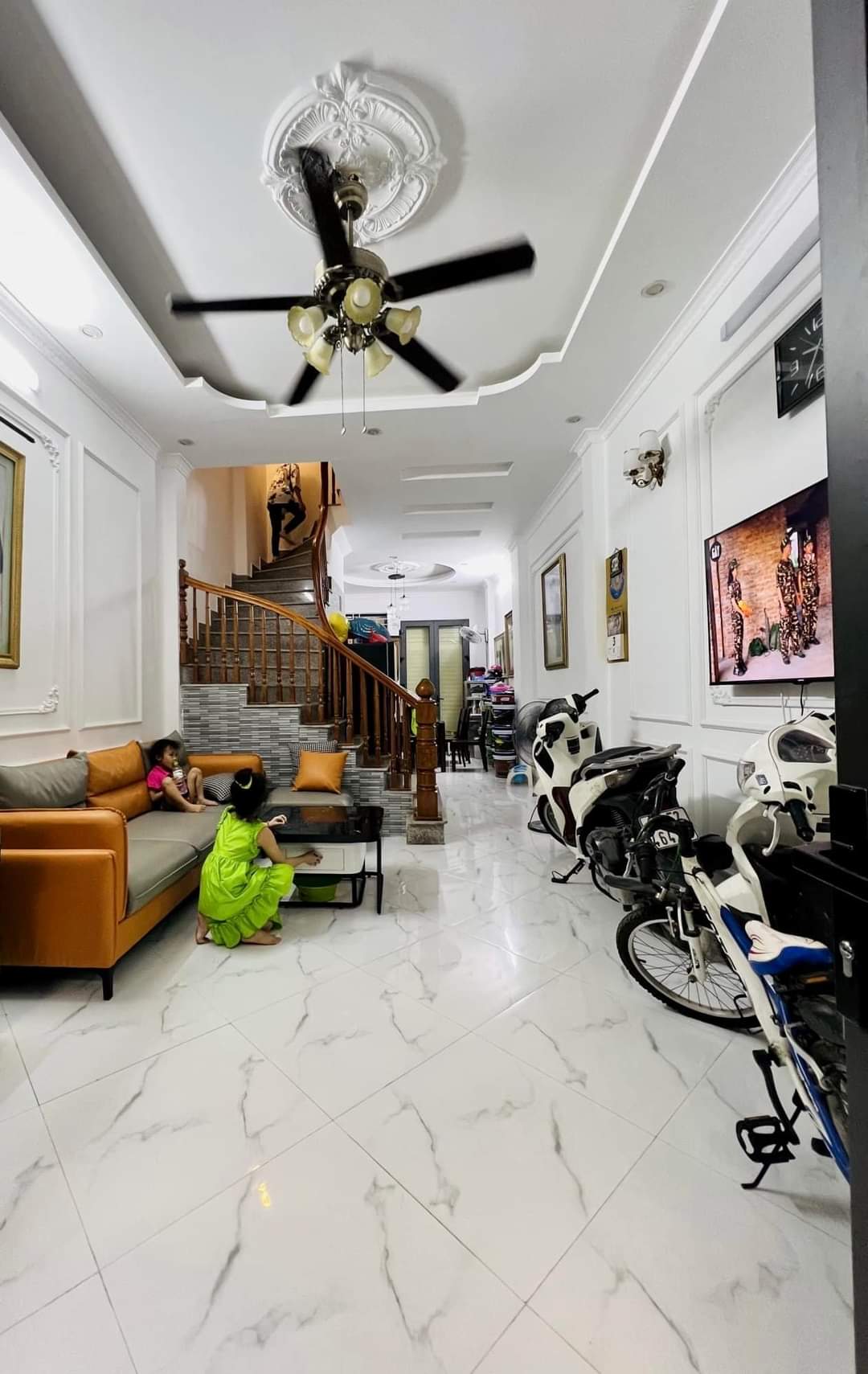 Chỉ 3 tỷ có nhà Vân Canh gần chợ Canh, ô tô,đầy đủ nội thất, thoáng sáng, 40mx5t