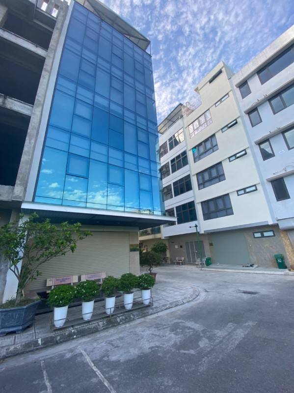 Chính chủ bán lại căn nhà ngõ 175 Lạc Long Quân 115m2 oto vào giá 20t