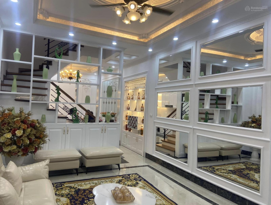 Chính chủ bán nhà phố Thái Thịnh, ô tô, 56m2 4 tầng, giá 7.2 tỷ, LH 0926 891 993