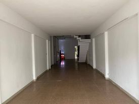 Cho thuê toà nhà măt tiền kinh doanh văn phòng giá rẻ - Hùng Vương 225m2 đất x 4 tầng