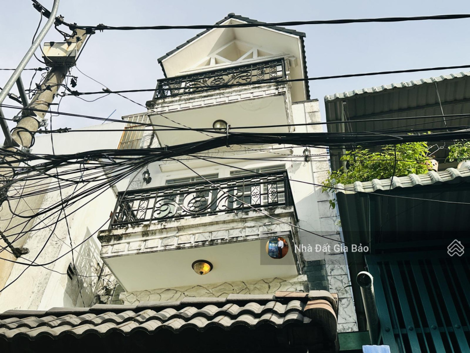 Chủ kẹt bank cần bán gấp giá cực rẻ ngay trục đường Quang Trung