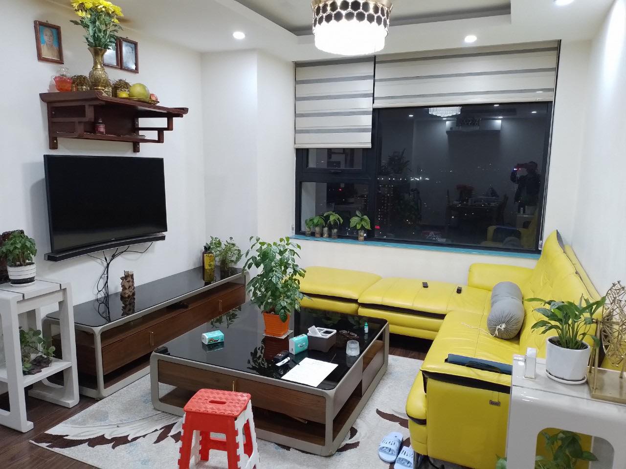 Bán Gấp Chung Cư Tòa CT2 62 Trần Bình Cầu Giấy 2PN CĂN GÓC 2.45 Tỷ