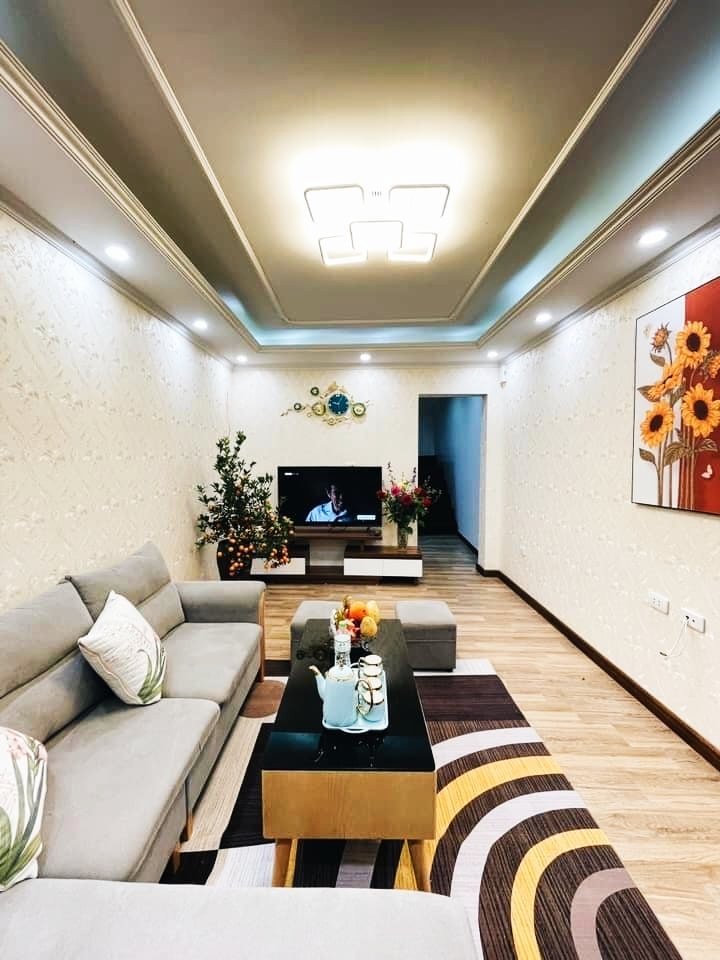 Chỉ 2.6 tỷ có nhà Đội Cấn cạnh chợ Cống Vị dân xây vẫn mới 28m2 4 tầng 3 ngủ