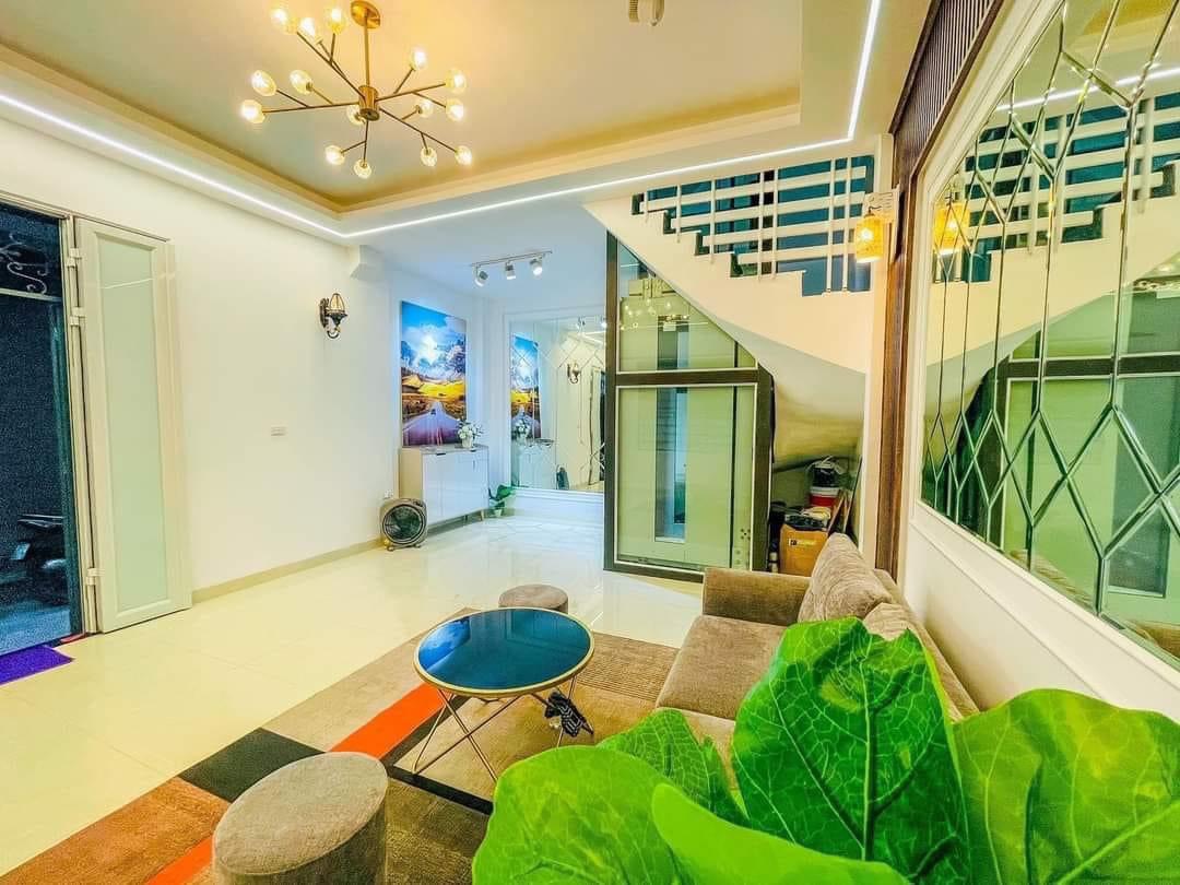 90tr/m2 có nhà mới đẹp cách phố Hoa Bằng 20m diện tích 50m2 mặt tiền 4m