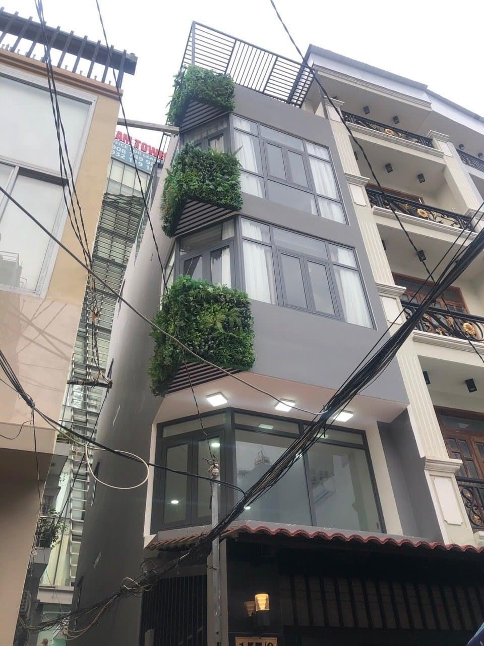 Siêu phẩm nhà đẹp, 3 lầu, HXH. Đường Dương bá Trạc. Phường 1 quận 8. Chỉ 8 tỷ