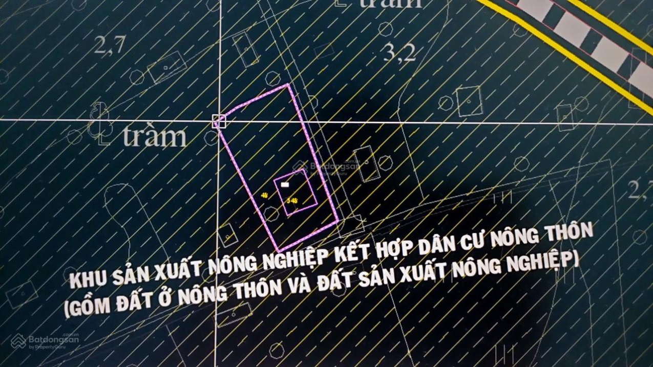 Đất 3 mặt tiền 1/ TL15 33m x 60m= 1861m2, giá sốc 3.2tr/m2= 6 tỷ, 228m2 thổ cư. LH 0973 610 214