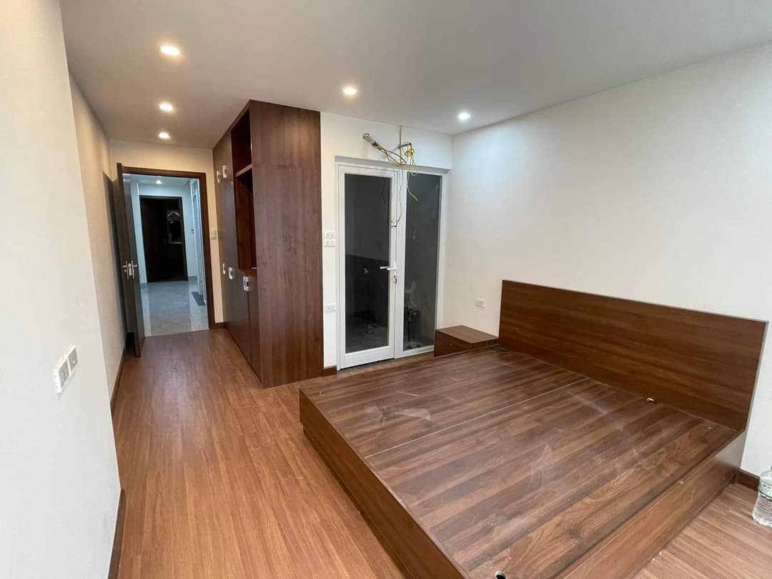 HIẾM ! TRUNG TÂM CẦU GIẤY, OTO, KINH DOANH, DT 59m, MT 4.5m, Giá 10.5TY. TẶNG NHÀ 5 TẦNG ! *Ms: CG183