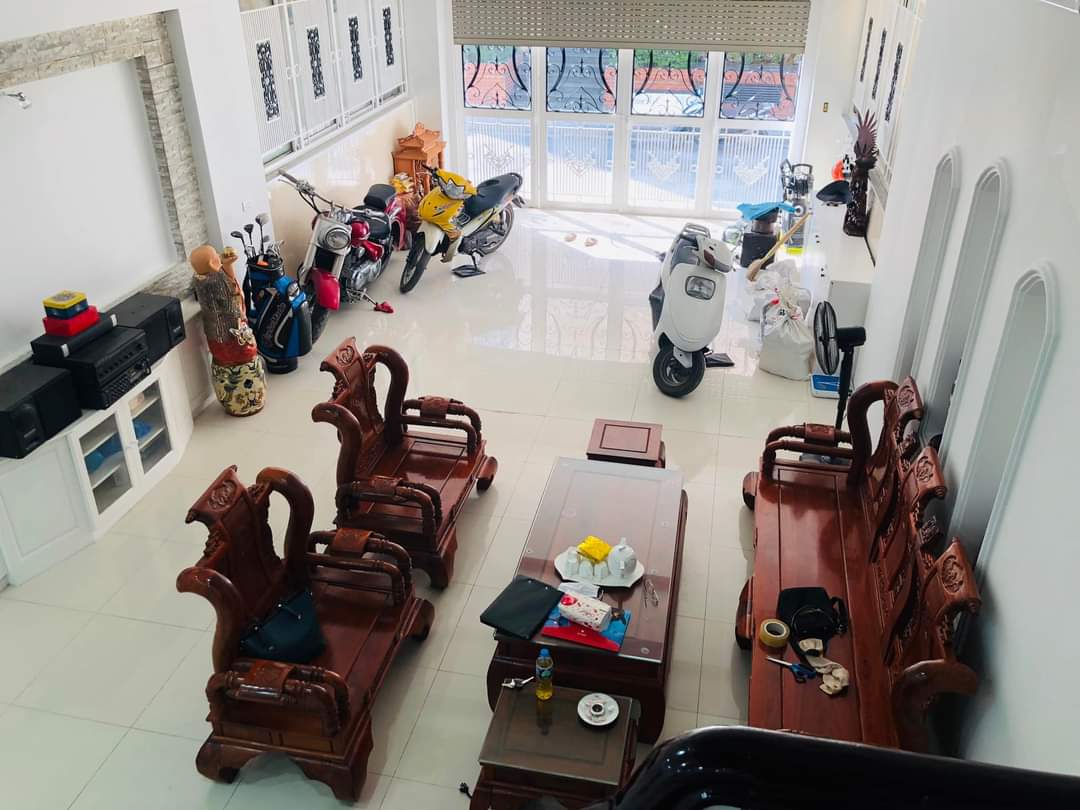 Bán Nhà Phân Lô Cán Bộ Hoàng Đạo Thành 150m 4T MT6m 19tỷ Thanh Xuân Ô Tô Đẳng Cấp.LH:0397194848