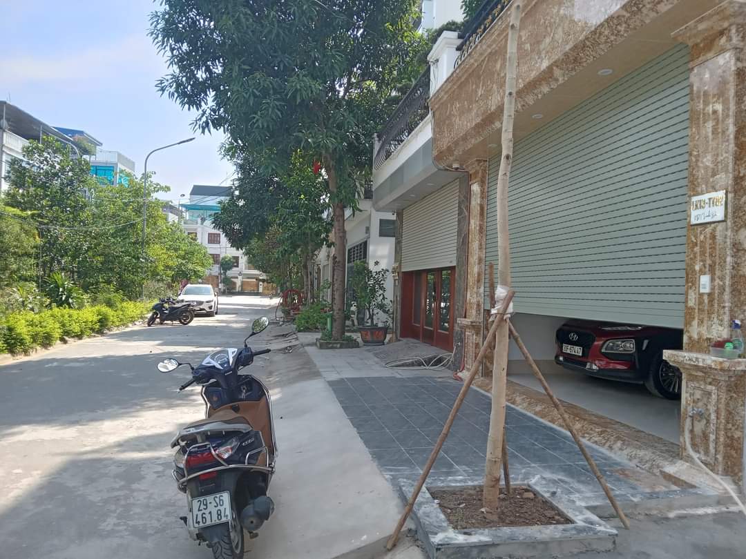 Bán đất KĐT Linh Đàm, đường đôi, vườn hoa vỉa hè, Kinh doanh 80m2, MT5m giá 10.8 tỷ