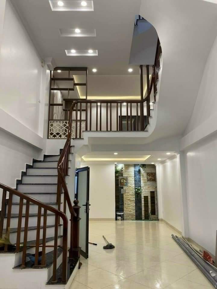 Bán Nhà Vành Đai 4 Cạnh Trạm Bơm Yên Nghĩa Ô tô Qua Cửa 35m2 có 3T hơn 2 tỷ