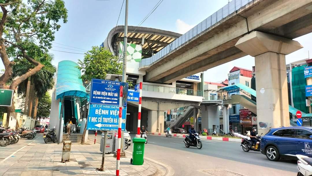 Bán nhà phố Bế Văn Đàn Hà Đông, 45m, lô góc, mt4m, ô tô tránh