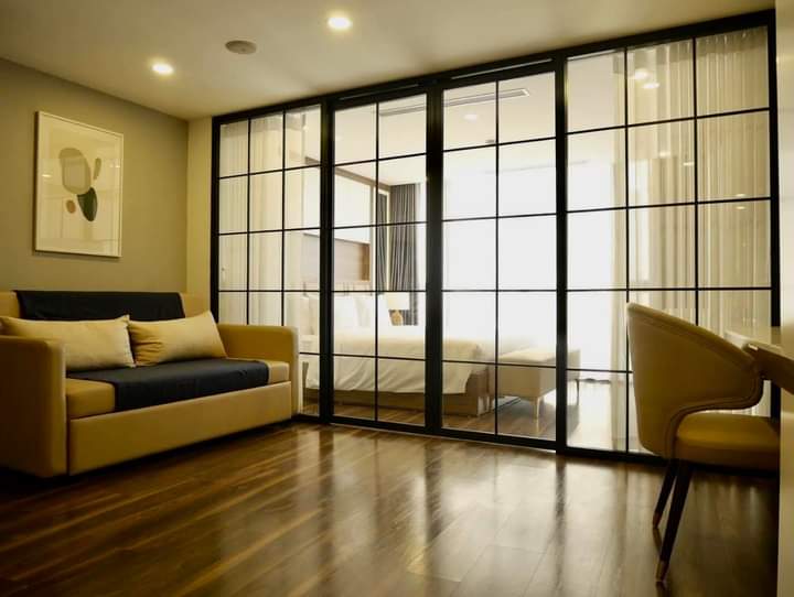 Nhà đẹp BA ĐÌNH, GẦN Ô TÔ, SÁT ĐẠI SỨ QUÁN Thụy Điển, TƯƠNG LAI SÁT PHỐ.