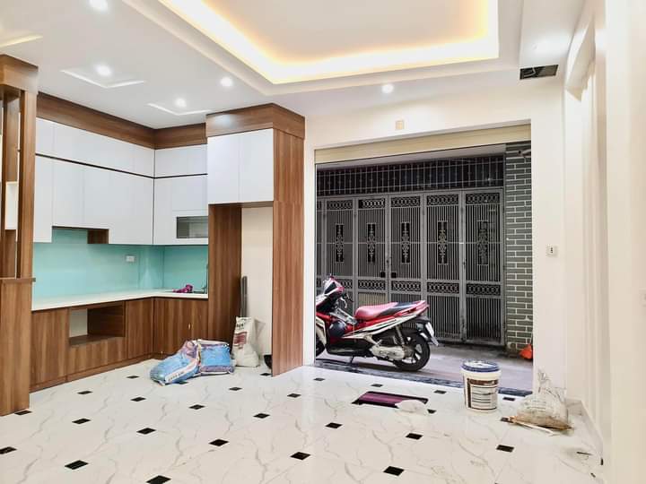 NHÀ ĐẸP đường LÁNG ĐÓN TẾT, BA GÁC, SỔ ĐỎ NỞ HẬU, MẶT TIỀN ĐẸP.