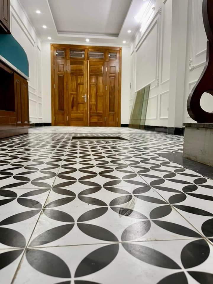 NHÀ MỚI Xuân Thủy Ở NGAY, FULL TIỆN ÍCH, THIẾT KẾ HIỆN ĐẠI.