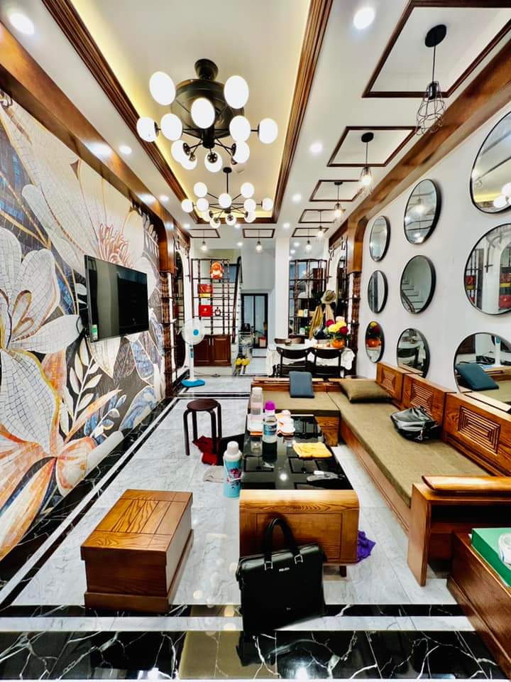 NHÀ ĐẸP THỤY KHUÊ, 2 THOÁNG, TẶNG FULL NỘI THẤT, Ở NGAY