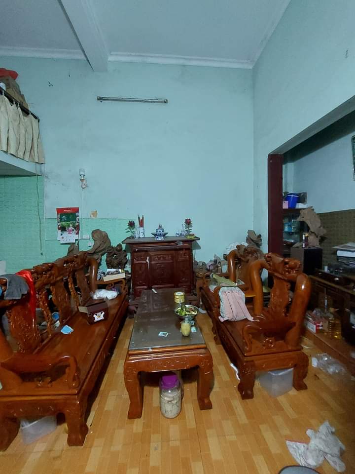 80tr 1m2 trung tâm quận Thanh Xuân, cạnh Royal city, 50m2, MT 7,2m x 4 tầng giá bất ngờ