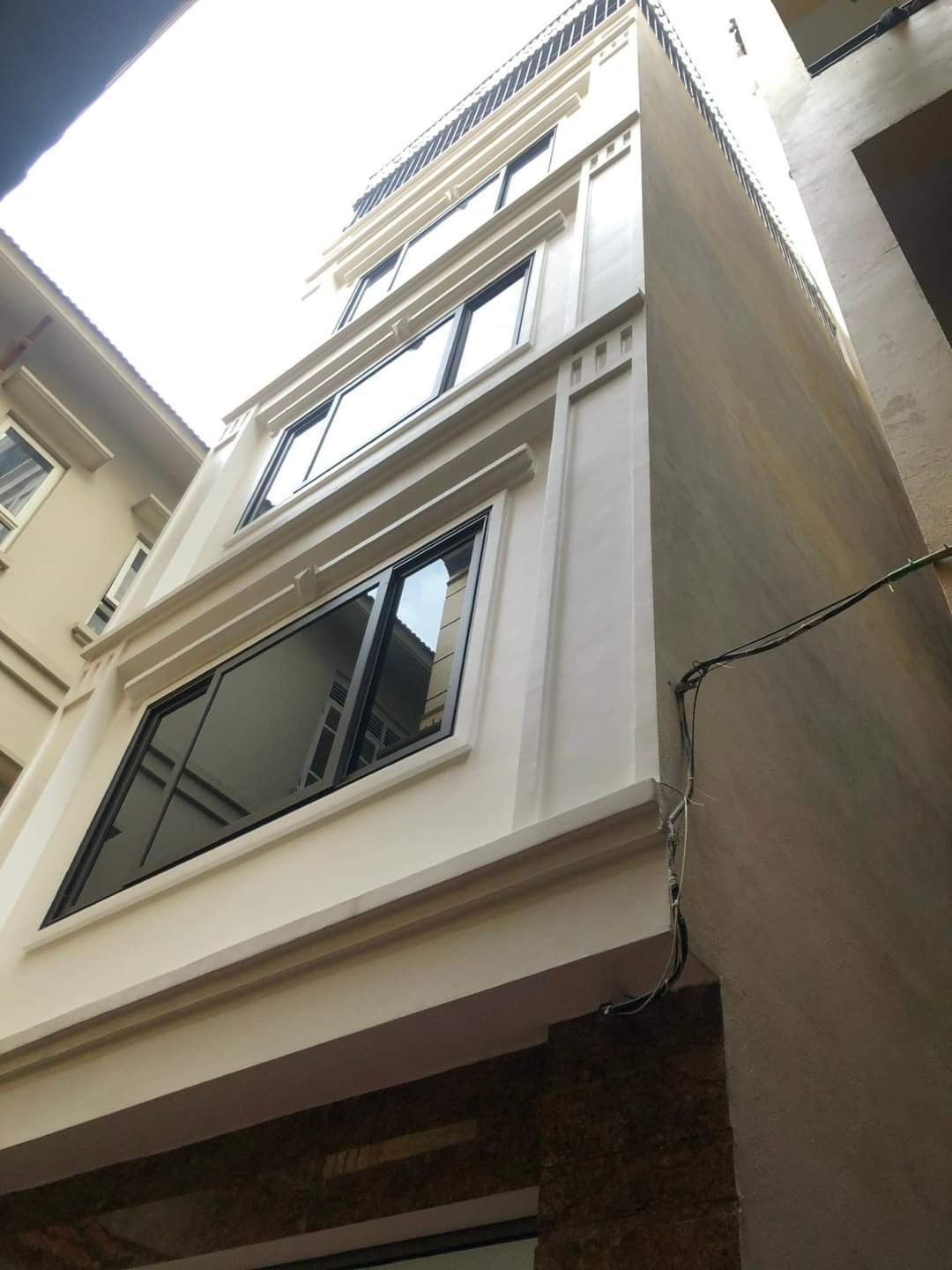 NHÀ ĐẸP TRẦN THÁI TÔNG, LÔ GÓC THOÁNG SÁNG VÔ CÙNG, NGÕ RỘNG , THOÁNG