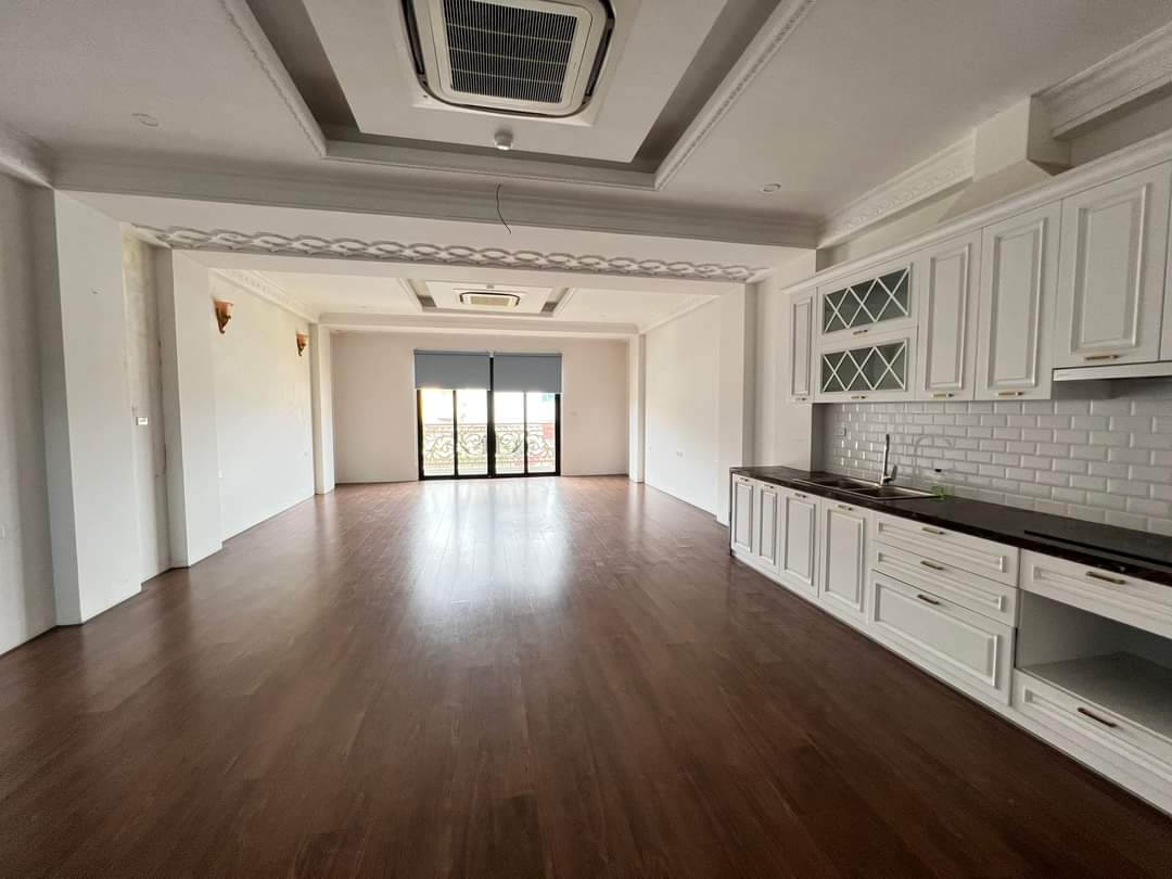 Bán nhà Mặt phố Trần Quang Diệu, Đống Đa 90m2 8 tầng Doanh thu 160 triệu hàng tháng